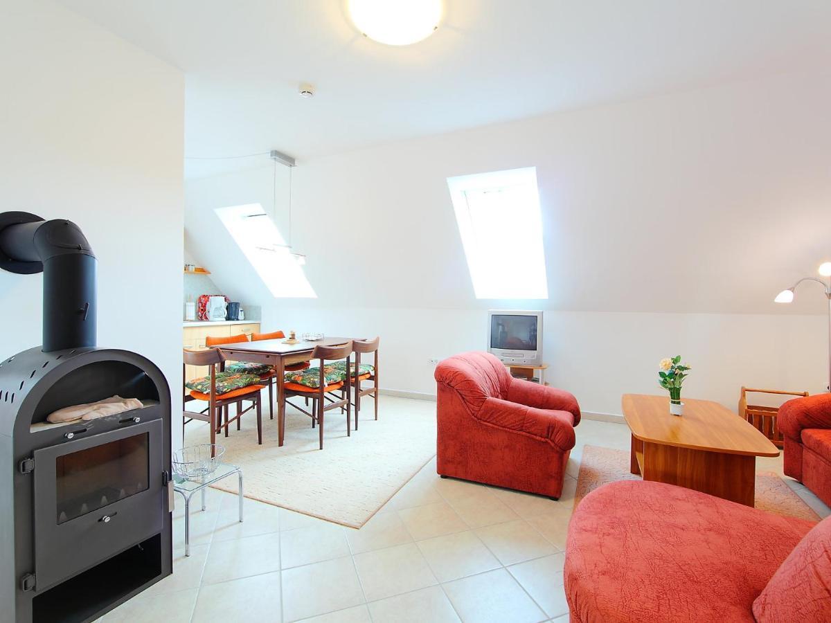 Apartment Amarillo 3-3 By Interhome Balatonkeresztúr Eksteriør billede