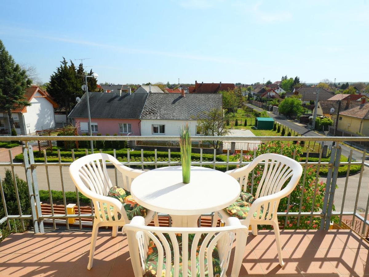 Apartment Amarillo 3-3 By Interhome Balatonkeresztúr Eksteriør billede